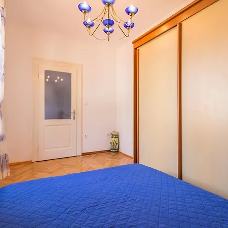 Apartman Tonci アパート *