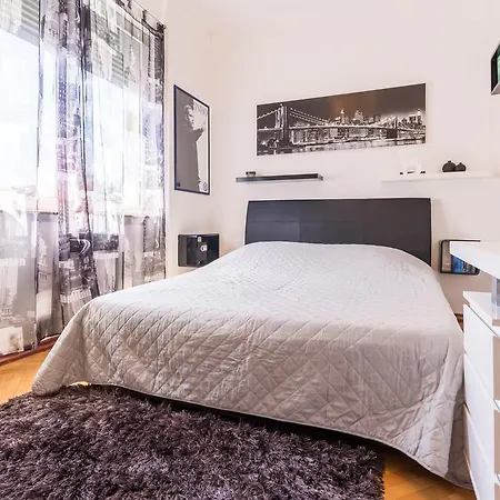 Apartman Tonci アパート *
